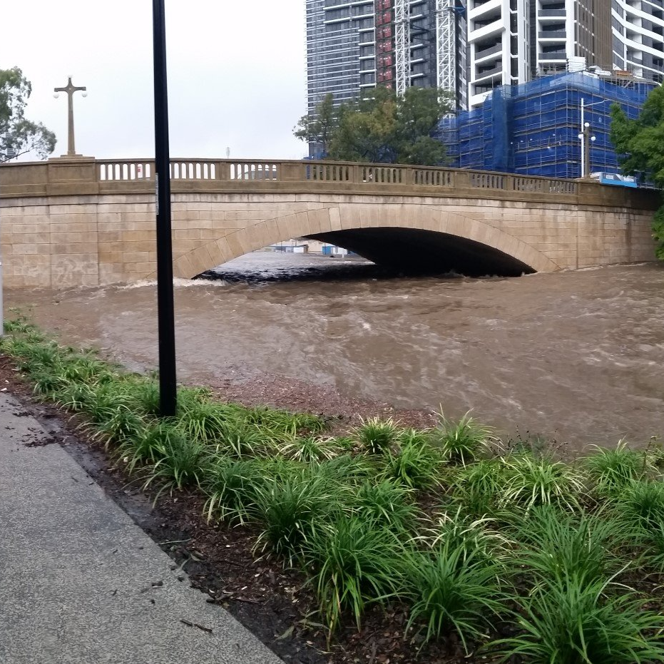 Lennox bridge over flooded Parramatta River